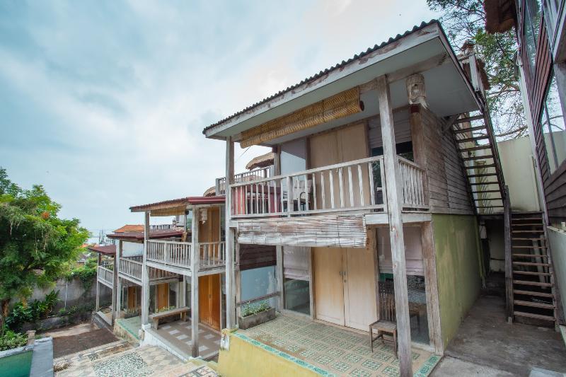 Tree House 2* Nusa Dua (Bali)